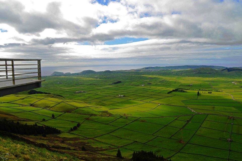 excursão ilha terceira